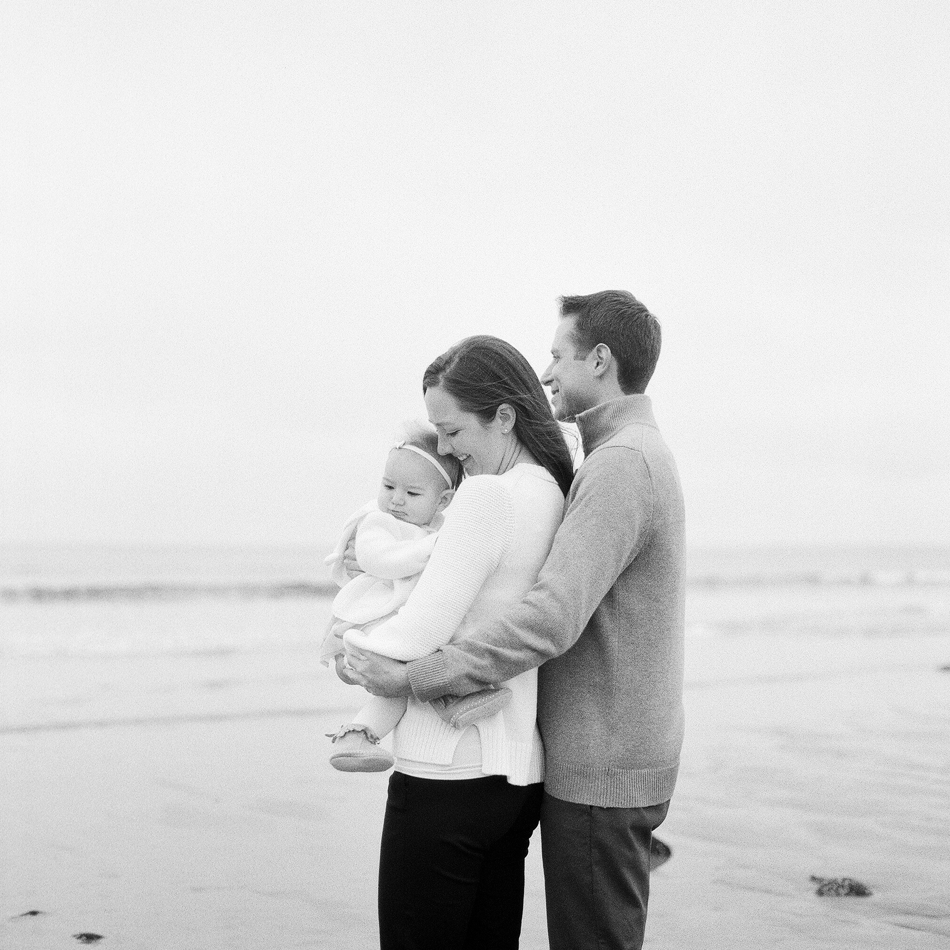 Pittsburgh and Portland Maine Baby and Family Photographer, https://www.tiffanyfarley.com