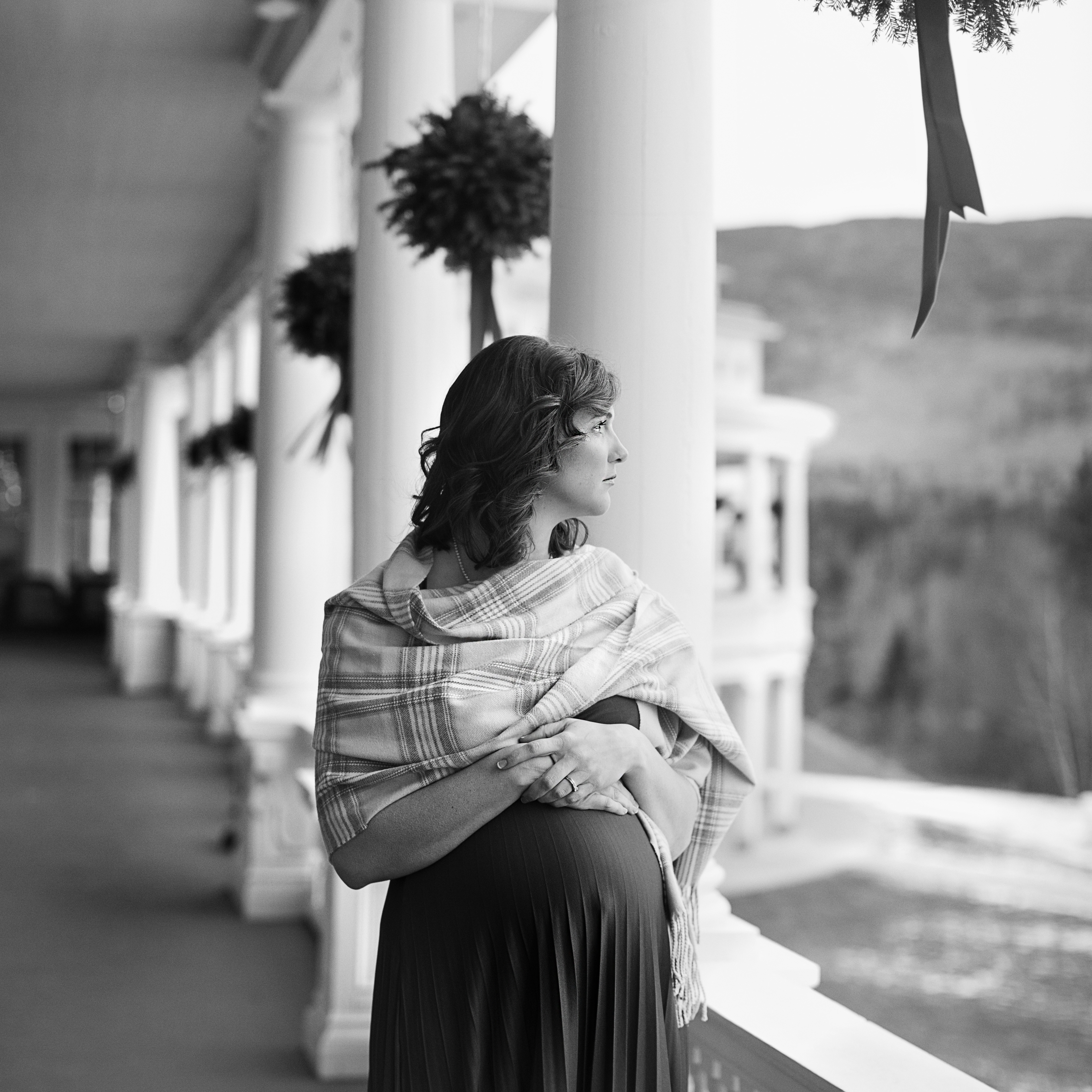 Maternity and Newborn Photographers in Pittsburgh PA, Tiffany Farley