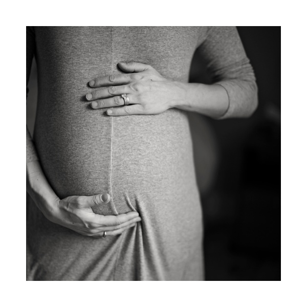 Black and White Maternity Session in Stowe Vermont, by Maine Maternity and Newborn Photographer Tiffany Farley, http://tiffanyfarley.com