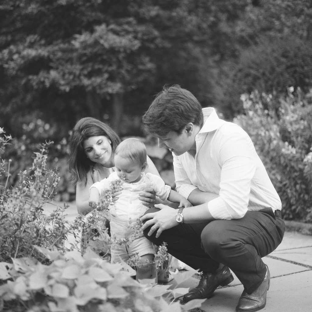 Conservatory Gardens NYC Family Pictures, Tiffany Farley 
